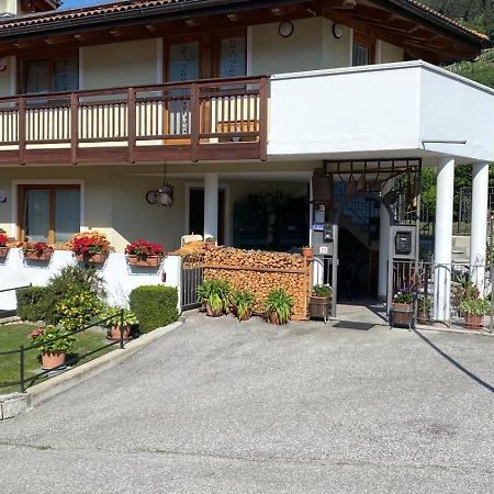 Mansarda Con Giardino Val Di Sole Trentino Terzolas Exterior foto